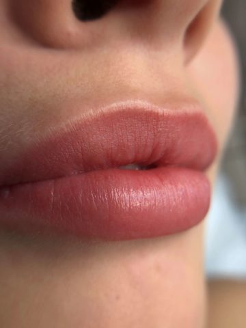 Перманентный макияж губ, мастер: НАТАЛЬЯ РОМАНОВА
